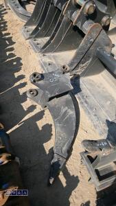 Ripper tooth to suit 5-6t excavator (45mm pins)