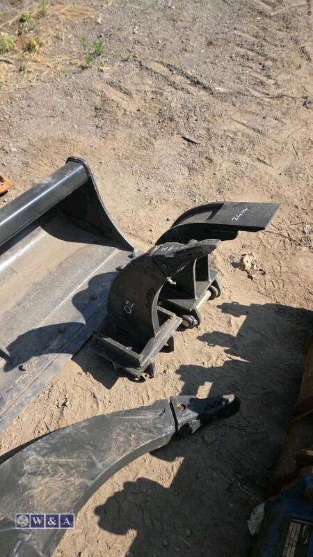 Ripper tooth to suit 0.75t-1.5t excavator (25mm pins)