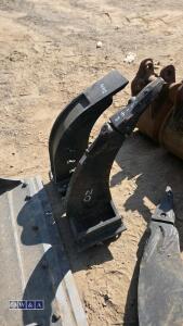 Ripper tooth to suit 0.75t-1.5t excavator (25mm pins) - 2