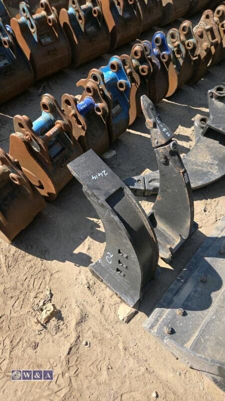 Cable bucket to suit 1.5t excavator (approx 4'' wide x 400mm deep) (30mm pins)