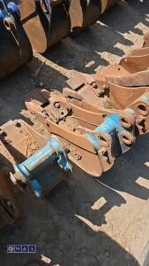 2 x 6'' digging buckets (30mm pins) - 2