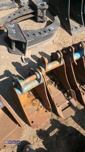 2 x 9'' digging buckets (30mm pins) - 2
