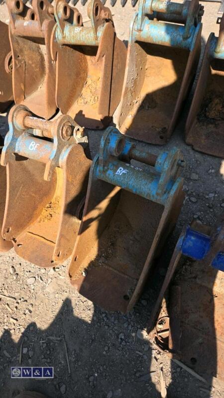 9'' digging bucket (35mm pins)