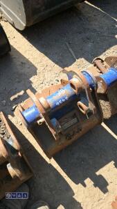 1ft digging bucket (30mm pins) - 3