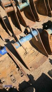 1ft digging bucket (30mm pins)
