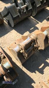 1ft digging bucket (30mm pins) - 3