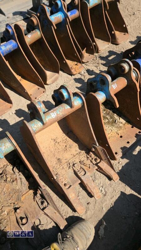 1ft digging bucket (30mm pins)