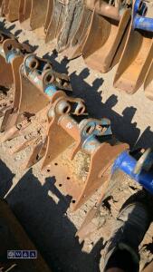 1ft digging bucket (30mm pins) - 2