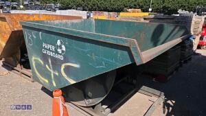 Forklift tipping skip - 2