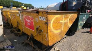 Forklift tipping skip - 3