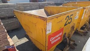 Forklift tipping skip - 3