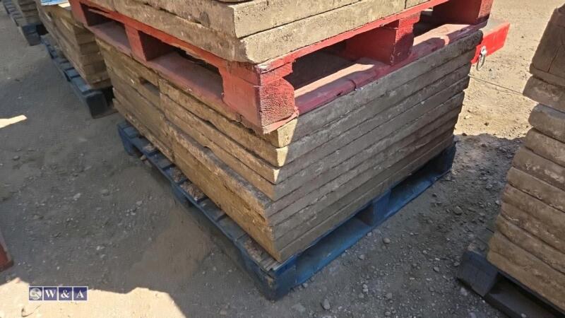 Pallet of concrete flags (3 x 2)(approximately 20)