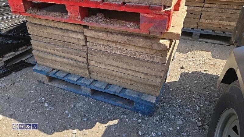 Pallet of concrete flags (3 x 2)(approximately 20)