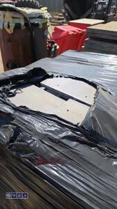 Pallet of roof tiles - 3