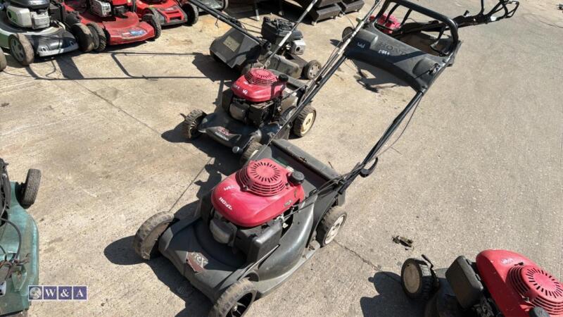 HONDA HRX476 petrol rotary mower (WB02)