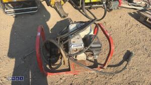 HONDA petrol pressure washer c/w hose & lance - 4