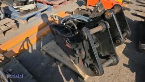 BK hydraulic machine breaker c/w lines (45mm pins)