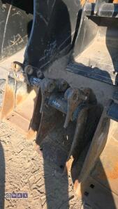 9'' digging bucket (25mm pins) - 3