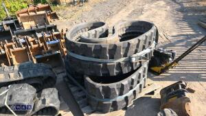 Pair of rubber tracks to suit Takeuchi (400 x 74 x 72.5kg) - 2