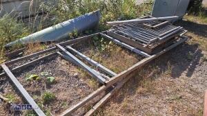 Stable frame fronts & grills - 3