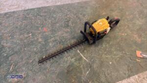 STANLEY petrol hedge trimmer - 4