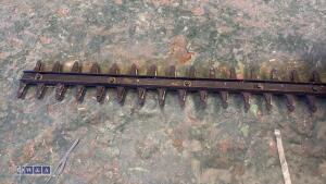 STANLEY petrol hedge trimmer - 5