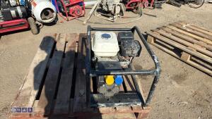 HONDA petrol dual volt generator - 2