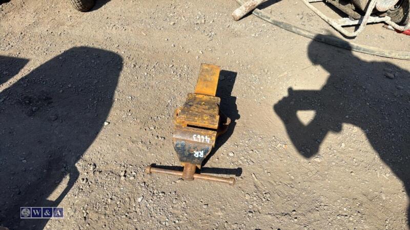 Engineers vice
