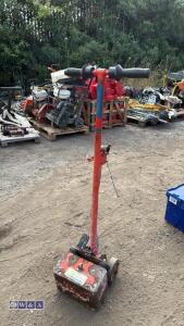 TRELAWNY pneumatic scabbler - 2
