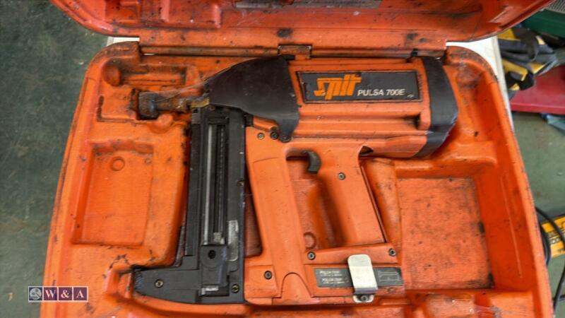 SPITPULSE nail gun c/w case