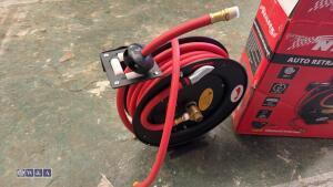 NEILSON 3/8'' x 30ft auto retractable air hose reel (unused) - 2