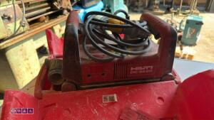 HILTI DC-SE20 110v wall chaser c/w case (HT019037)