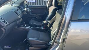2010 CITROEN C-CROSSER VTR PLUS HDI 6-speed automatic diesel estate car with rear privacy glass (IIG 8706)(MoT 3rd November 2026)(V5 in office) - 15
