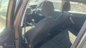 2014 PEUGEOT 2008 ACTIVE HDI 5-door hatchback 5-speed manual diesel car (AJ63 DFV)(Spare keys & part V5 in office- no new keeper slip) - 17