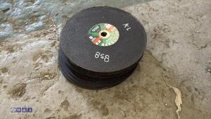 Quantity of stone cutting discs - 4