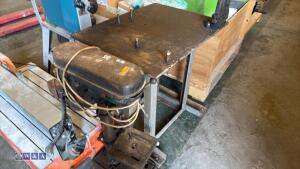 AJAX AJBM12 5 speed pillar drill c/w heavy duty bench stand & pipe vice