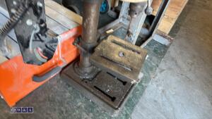 AJAX AJBM12 5 speed pillar drill c/w heavy duty bench stand & pipe vice - 3