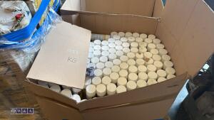 Box of spray paint (white matt)