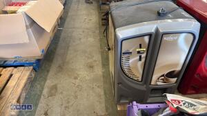 SILVER DARENTH 240v venetian instant coffee machine