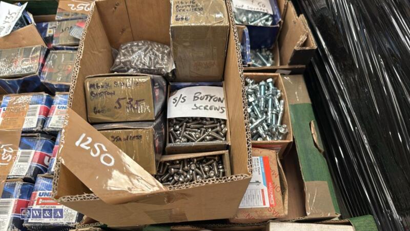 Box of M6/16 S/S button screws