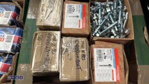 Box of M6/16 S/S button screws - 3