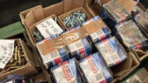 Box of M10/50 carriage bolts - 3