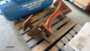 Adjustable vice c/w stand - 3