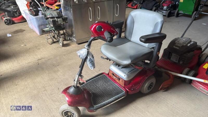 Mobility scooter c/w key & charger