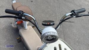 INCALCU CLASSIC 48v electric moped - 10