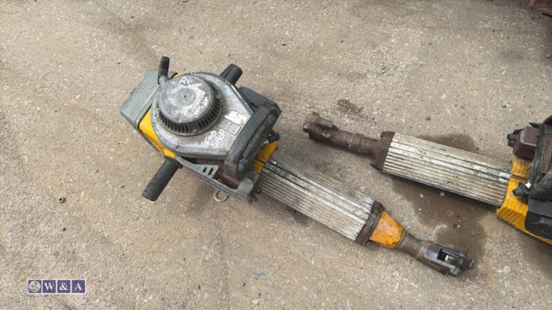WACKER BH24 petrol upright breaker