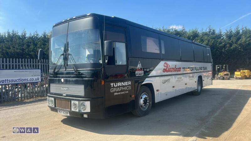 1980 VOLVO B58-60 tractor pulling bus / racing bus c/w garage to the rear & living quarters to the front, full rear lift door, internal rear winch, leisure batteries, 5 x bunk beds (KGY 432V)(taxation class HGV 16.5t)(V5 & plating certificate in office)