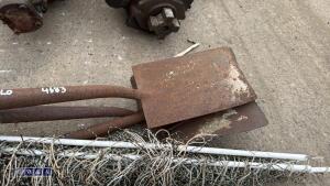Winch electric fence & shovels - 4