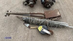 Winch electric fence & shovels - 5