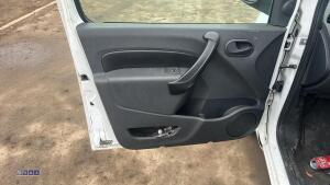2013 MERCEDES-BENZ CITAN 109 CDI 5-speed manual van c/w 2 side loading doors (YJ63 OHV)(MoT 1st September 2026) - 24